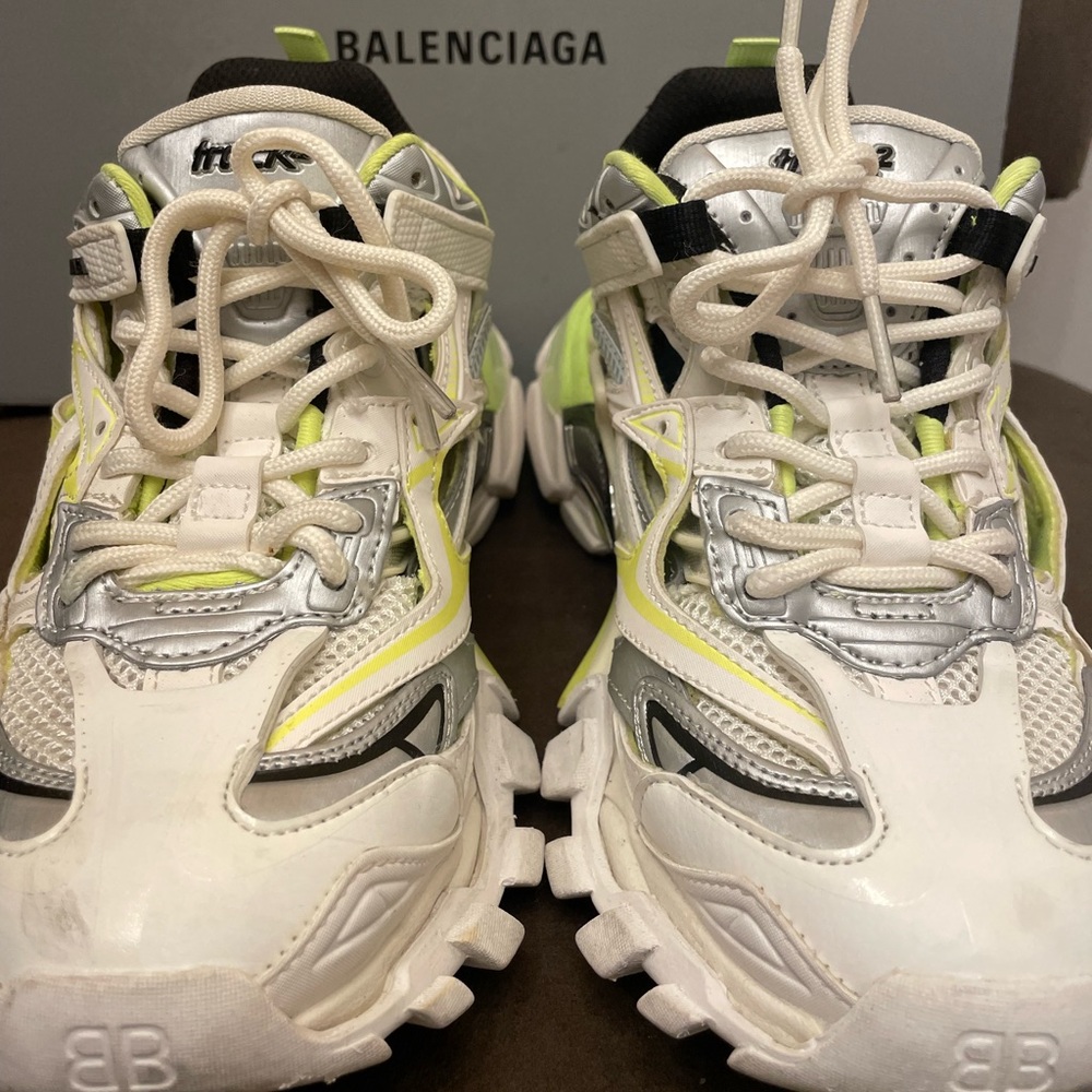 Gently used Balenciaga track 2.0 sneakers